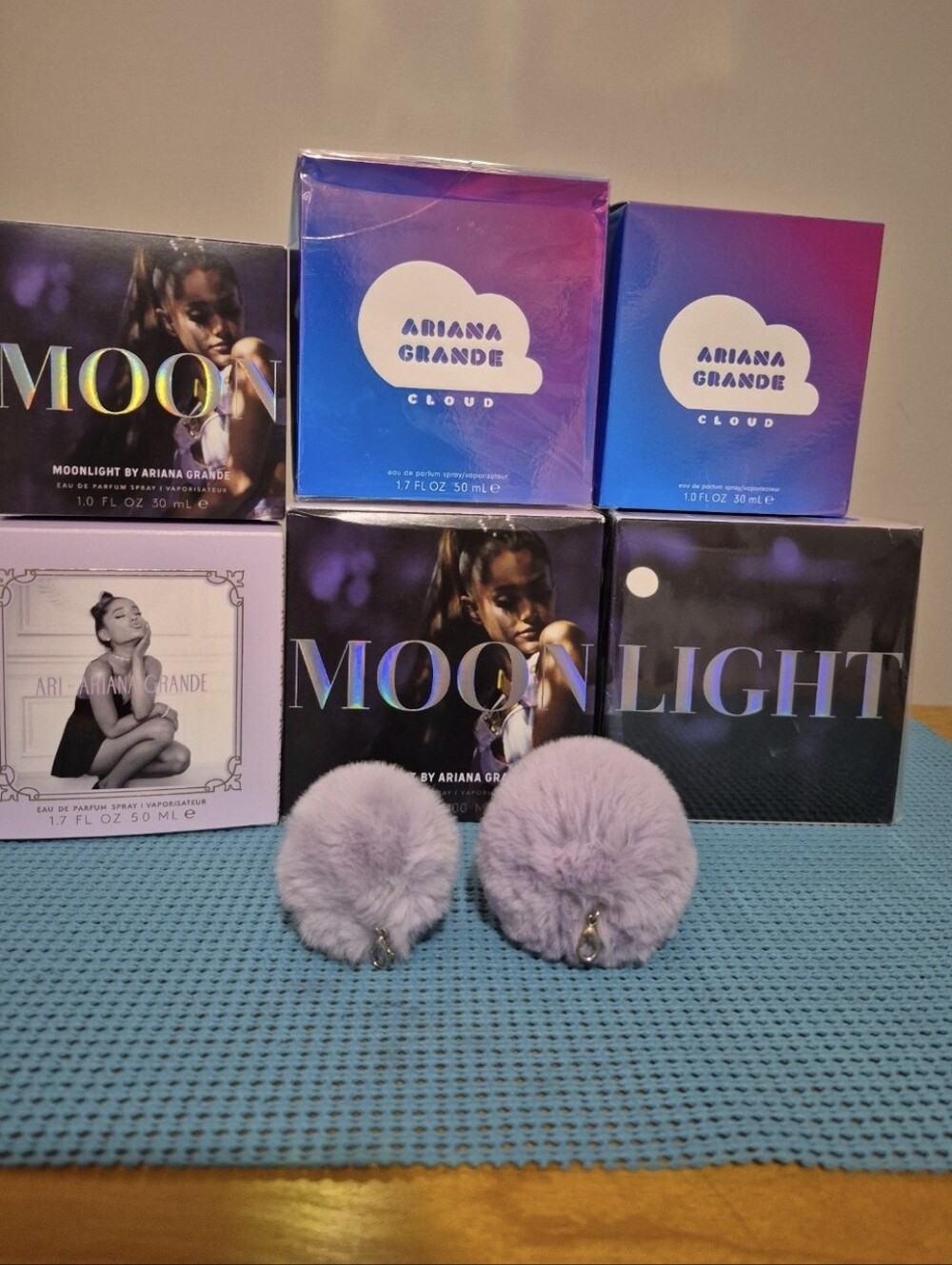 Ariana Grande perfume EMPTY BOXES